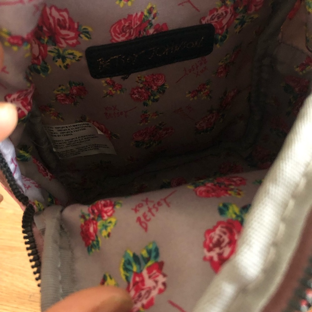 Betsey Johnson Mini Dog Backpack - Picture 8 of 10
